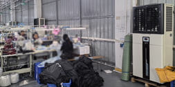 服裝廠整體降溫，安裝星科工業(yè)省電空調(diào)-立式軸流機(jī)組