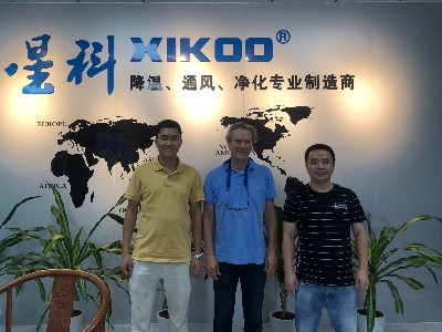 澳洲客戶參觀星科環(huán)?？照{(diào)